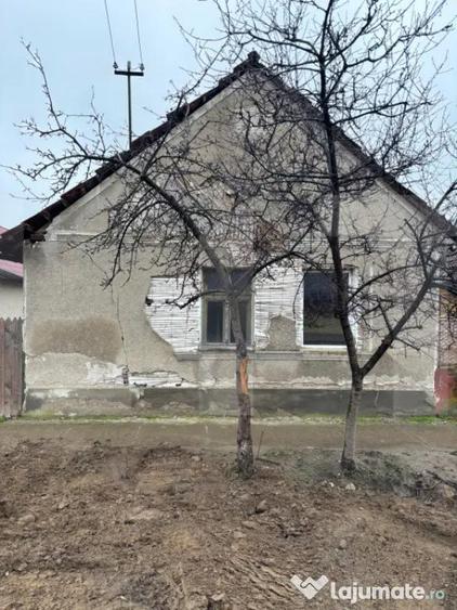 Proprietate de vanzare in Sanpaul casa + teren mare - 1