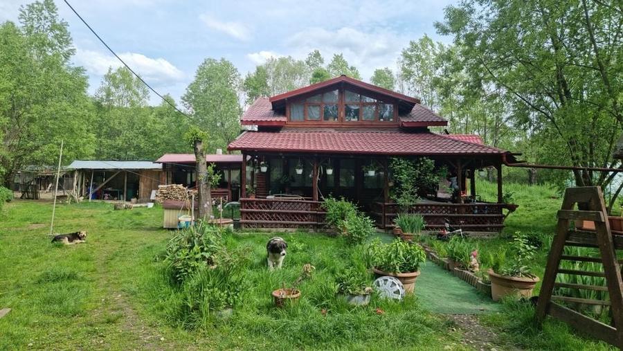 Casă cu 2 camere în Nămăești