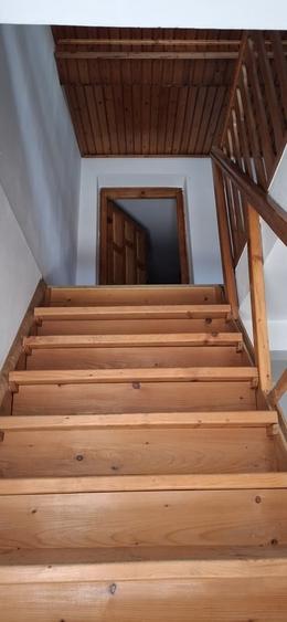 Casă cu 3 camere cu Teren 185 Mp în Central