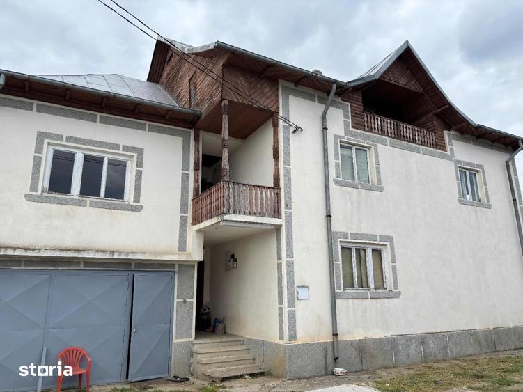 Casă cu 5 camere cu Teren 1080 Mp în Ștefănești