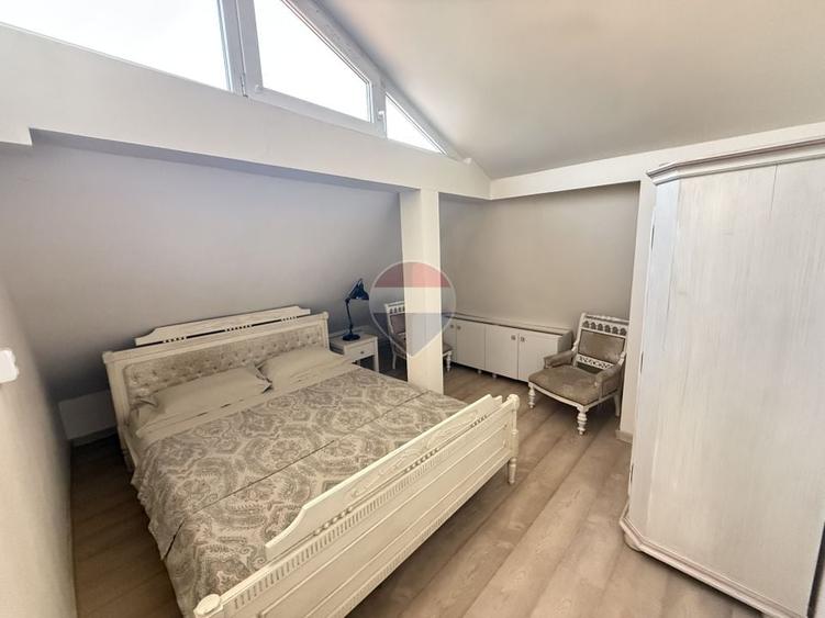 Apartament cu 2 camere semidecomandat, mobilat în Gruia
