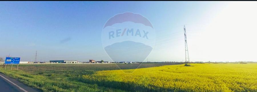 Teren agricol intravilan de 50513 mp, în Exterior Nord
