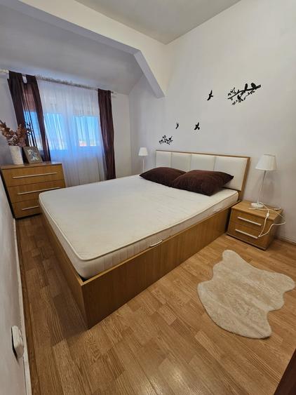 Apartament cu 2 camere semidecomandat în Aradului