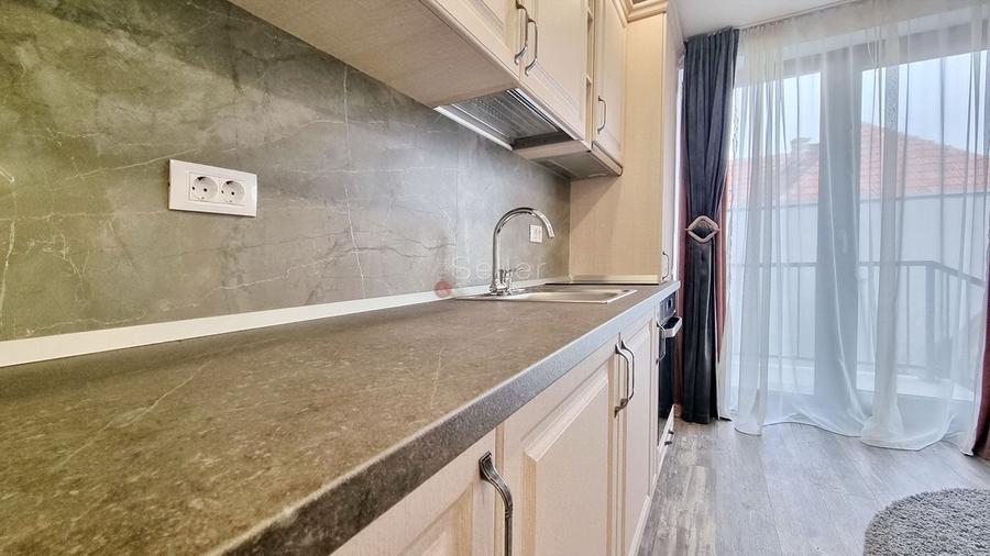 Apartament cu 3 camere decomandat în Brașovul Vechi