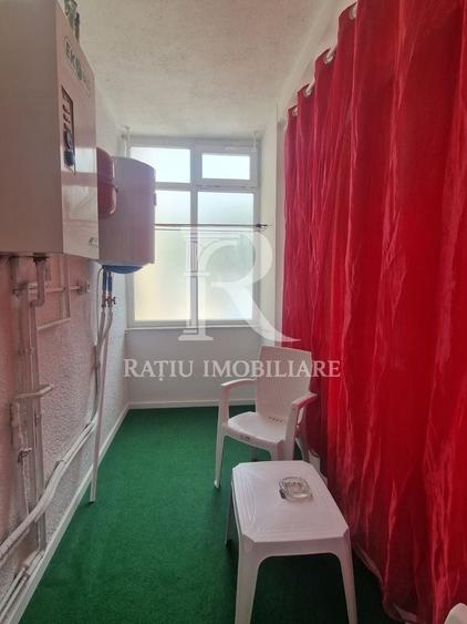 Apartament cu 4 camere decomandat, mobilat în Rogerius