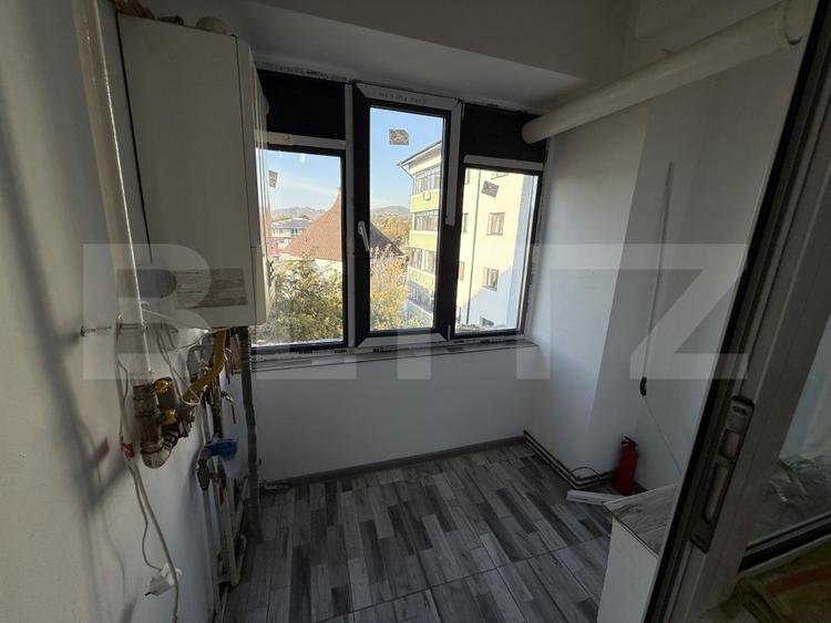 Apartament cu 2 camere decomandat, mobilat în Moreni