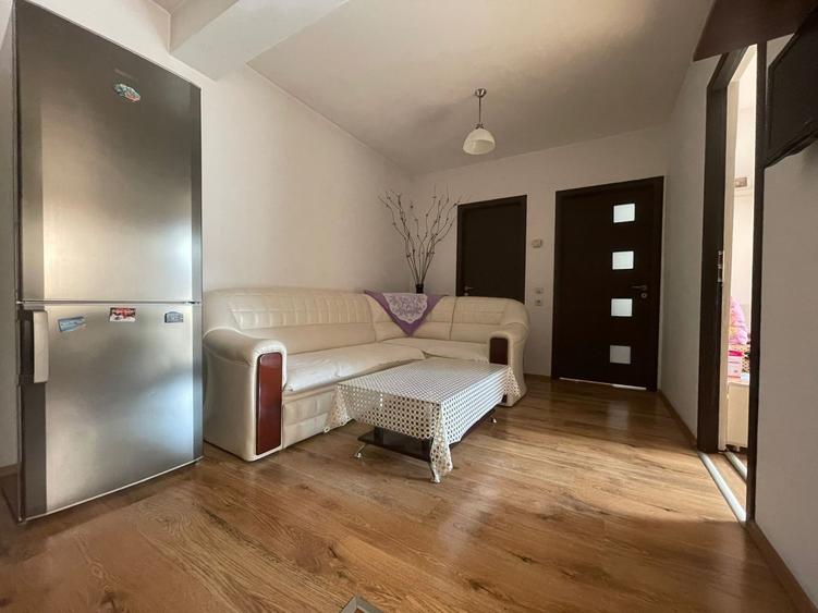 Apartament cu 2 camere decomandat, mobilat în Florești