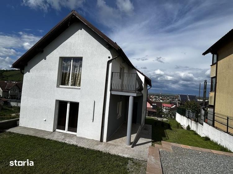 Casa noua de inchiriat Apahida la intrare in Campenesti - 1