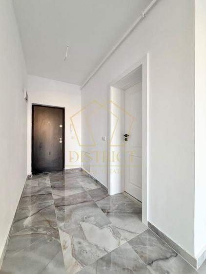 Apartament cu 2 camere semidecomandat în Giroc