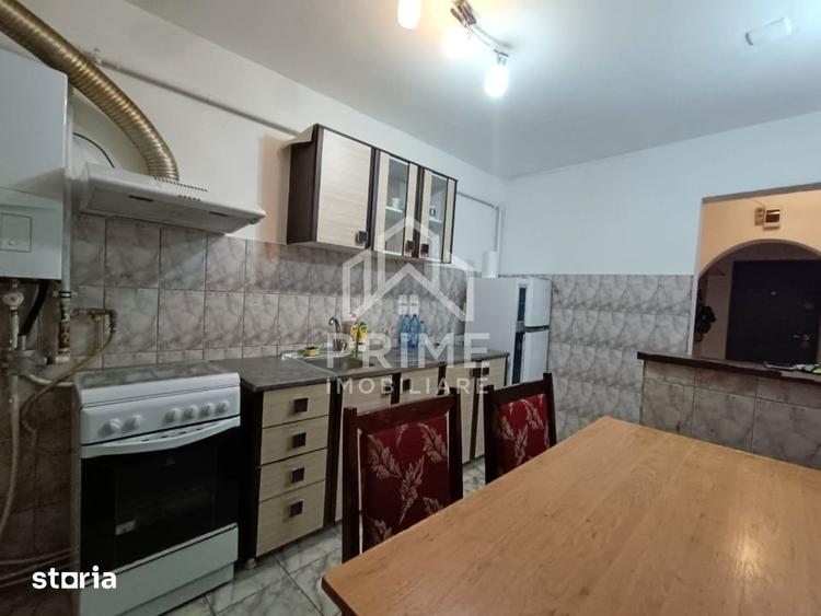 Apartament cu 3 camere, mobilat în Central