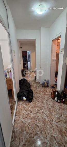 Apartament cu 3 camere decomandat, mobilat în Central