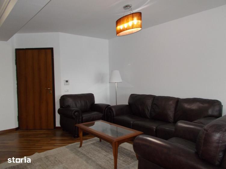 Apartament cu 3 camere decomandat în Calea Dumbrăvii