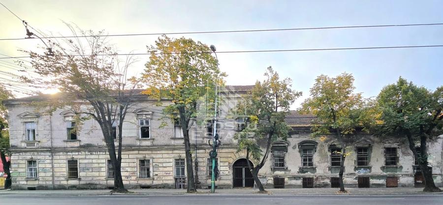 Casă individuală cu 55 camere cu Canalizare în Semicentral