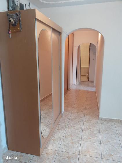 Apartament cu 3 camere în Rahova