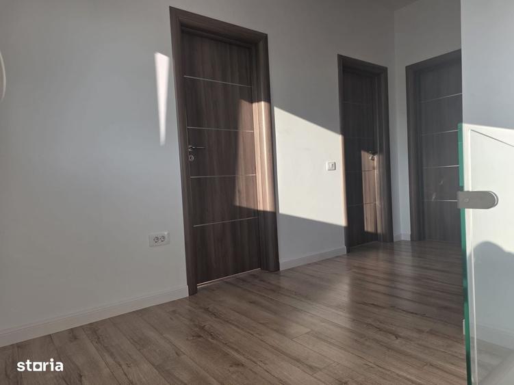 Casă cu 4 camere în Merii Petchii