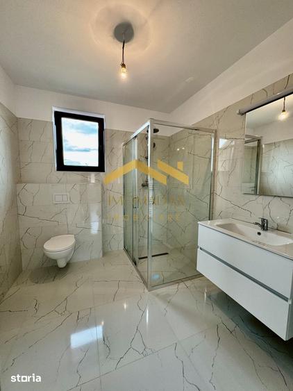 Casă cu 3 camere cu Teren 410 Mp în Sânmihaiu Român