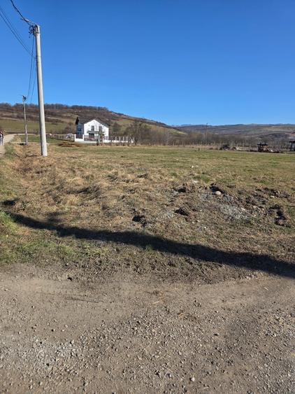 Teren de 1000 mp, în Orheiu Bistriței
