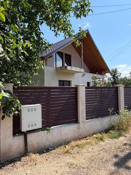 Casă cu 4 camere în Săpoca