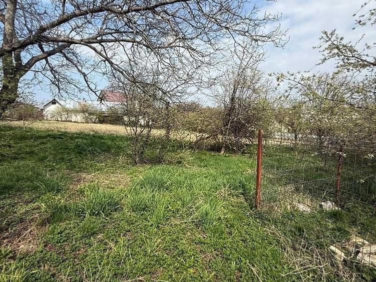 Casă individuală cu 4 camere cu Teren 1000 Mp în Burdujeni