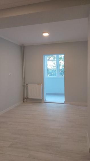 Apartament cu 2 camere decomandat în Decebal