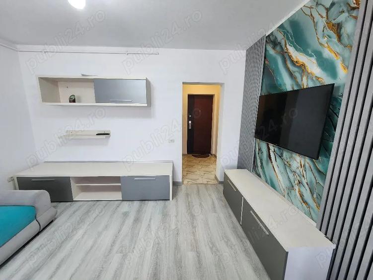 Apartament cu 2 camere semidecomandat în Sânpetru