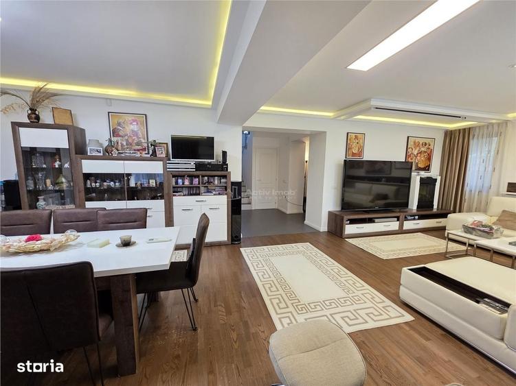 Casă cu 4 camere în Central