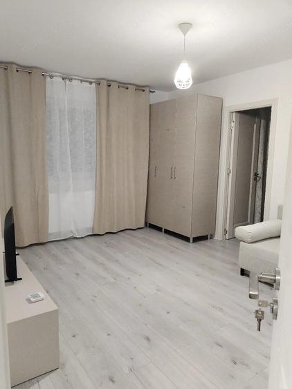 Apartament cu 2 camere semidecomandat în Trivale