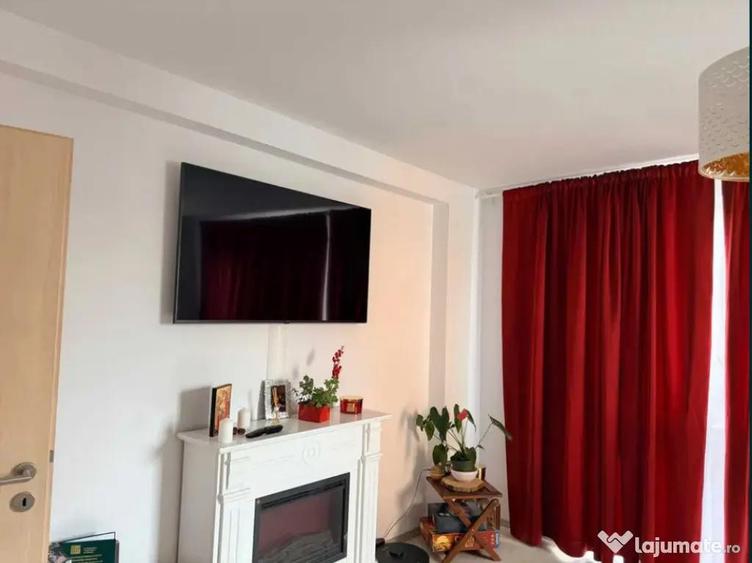 Apartament cu 3 camere decomandat, mobilat în Tractorul