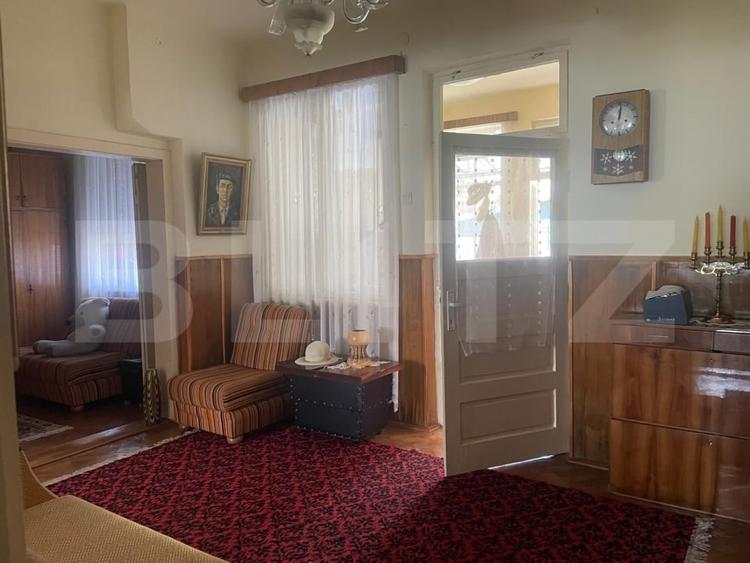 Casă individuală cu 4 camere cu Teren 275 Mp în Sărmașu