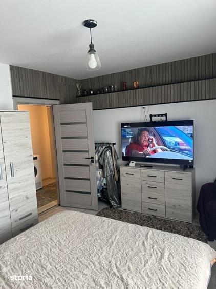 Apartament cu 3 camere decomandat în 1 Mai