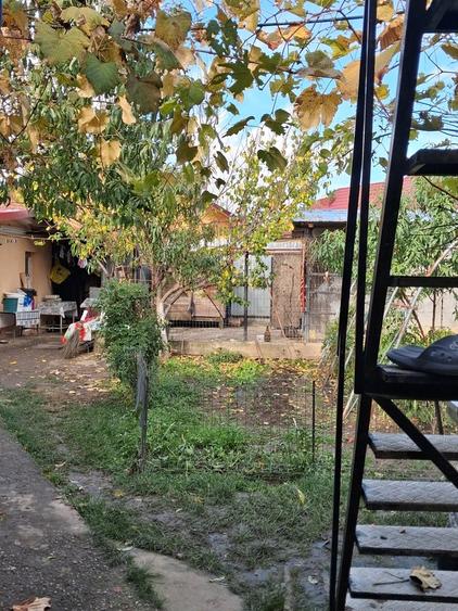 Casă cu 3 camere cu Teren 400 Mp în Central