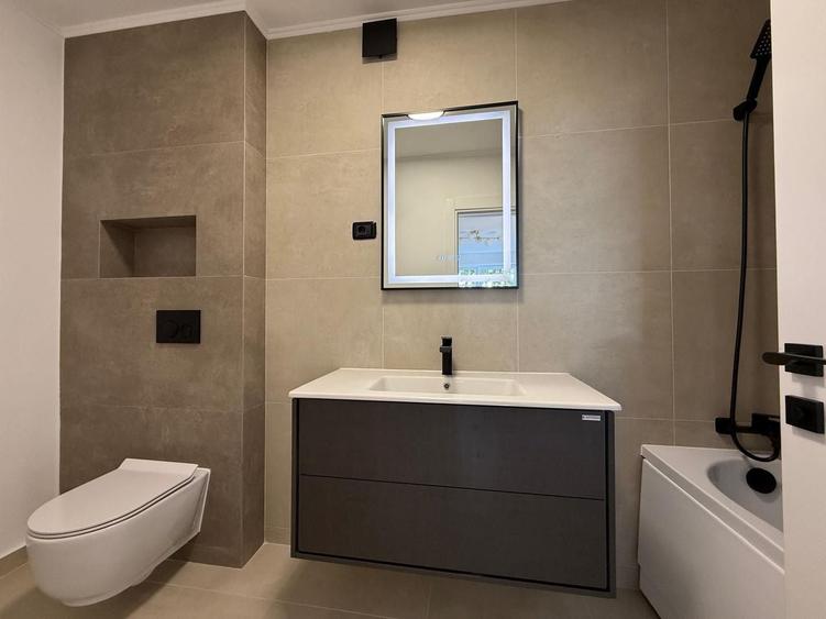 Apartament cu 2 camere semidecomandat în Brașovul Vechi