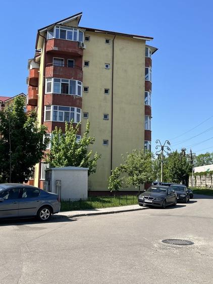 Apartament cu 2 camere decomandat în Exterior Vest
