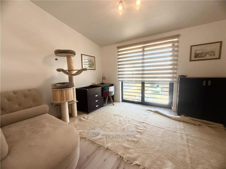 Duplex cu 4 camere cu Canalizare în Valea Adâncă