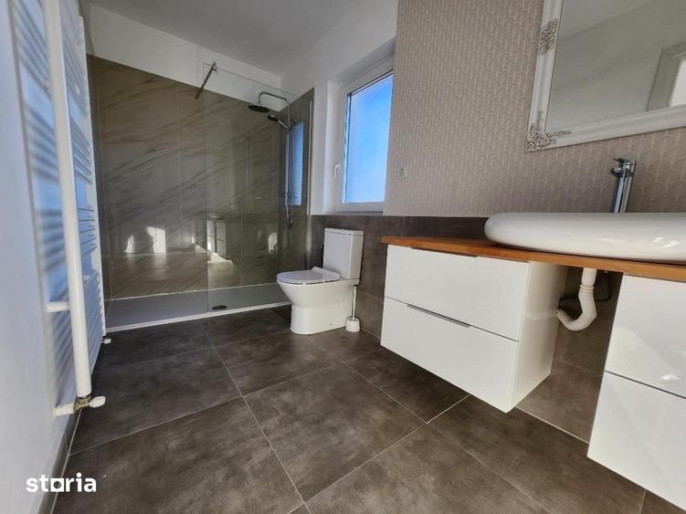 Casă cu 4 camere cu Teren 340 Mp în Cetate