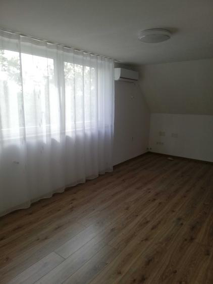 Casă cu 2 camere în Central