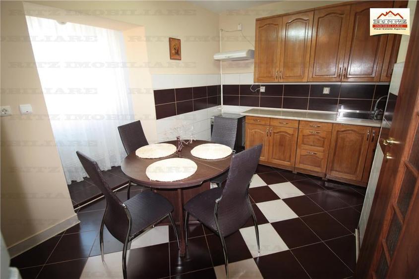 Apartament cu 3 camere semidecomandat în Ultracentral