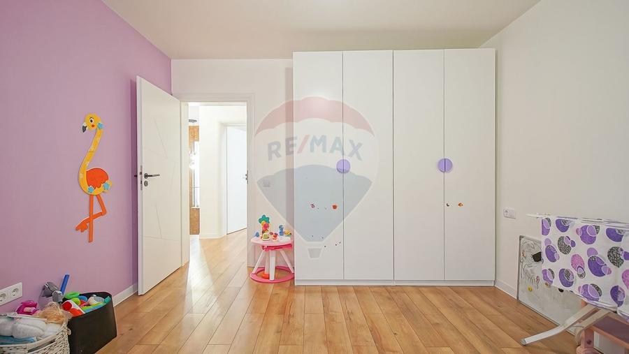 Casă individuală cu 4 camere cu Teren 658 Mp în Stupini