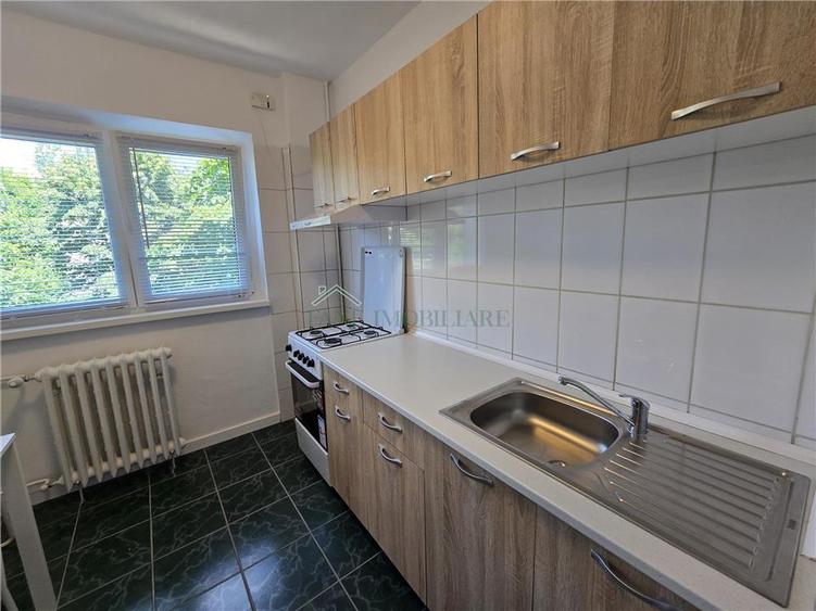 Apartament cu 2 camere semidecomandat în Aviației