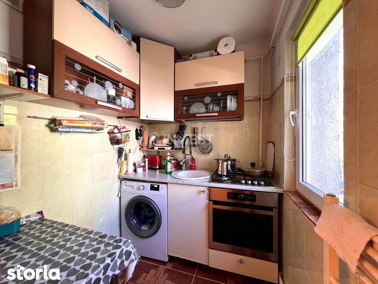 Apartament cu 3 camere nedecomandat, mobilat în Tătărași