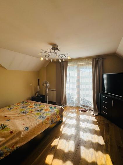 Casă individuală cu 5 camere cu Teren 500 Mp în Ghiroda