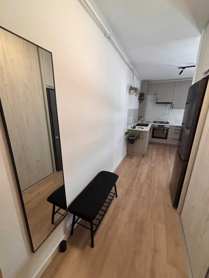 Apartament cu 3 camere decomandat în Florești