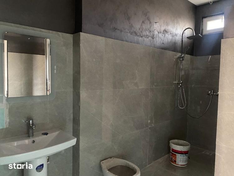 Apartament cu 4 camere în Boldești