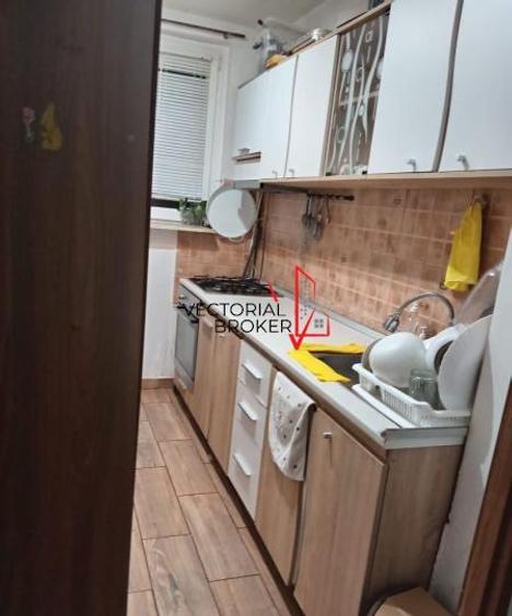 Apartament cu 2 camere semidecomandat, mobilat în Dristor