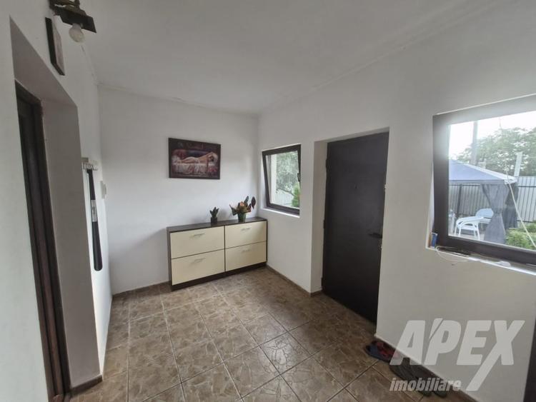 Casă individuală cu 3 camere cu Teren 400 Mp în Central