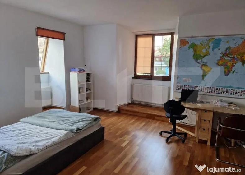 Casă cu 5 camere cu Teren 724 Mp în Ultracentral