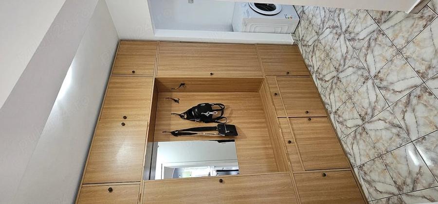 Apartament cu 2 camere decomandat în Casa de Cultură
