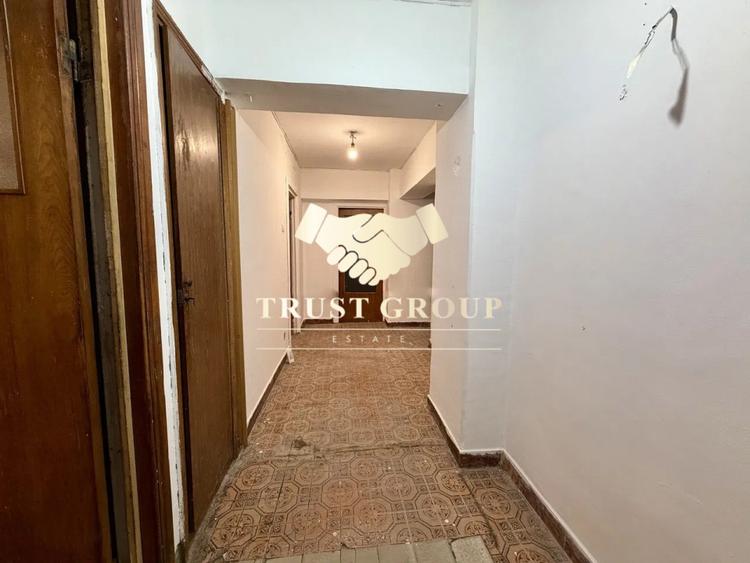 Apartament cu 4 camere decomandat în Dacia
