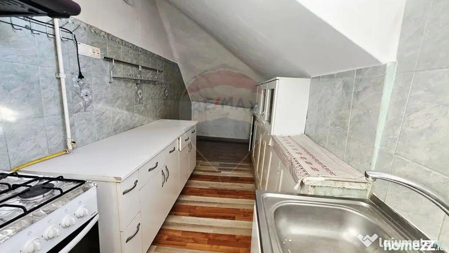 Apartament cu 3 camere de vanzare in zona Central - 4