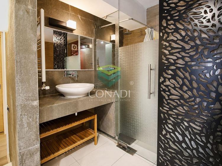 Apartament cu 3 camere decomandat, mobilat în Polonă